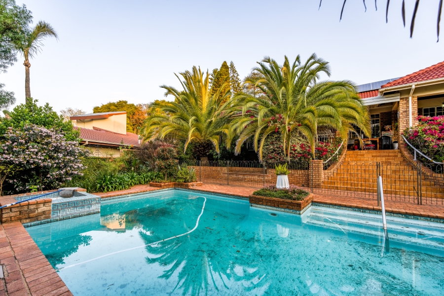 5 Bedroom Property for Sale in Moreleta Park Gauteng
