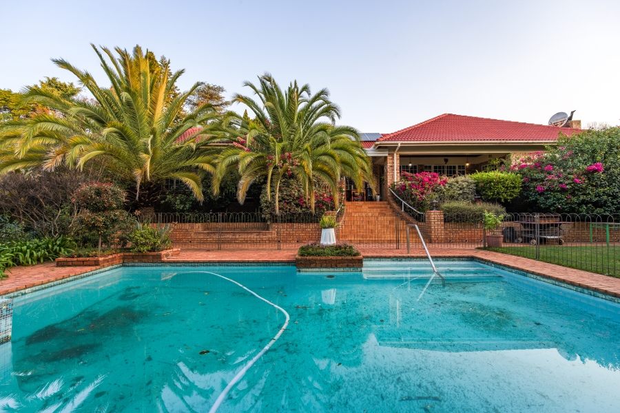 5 Bedroom Property for Sale in Moreleta Park Gauteng