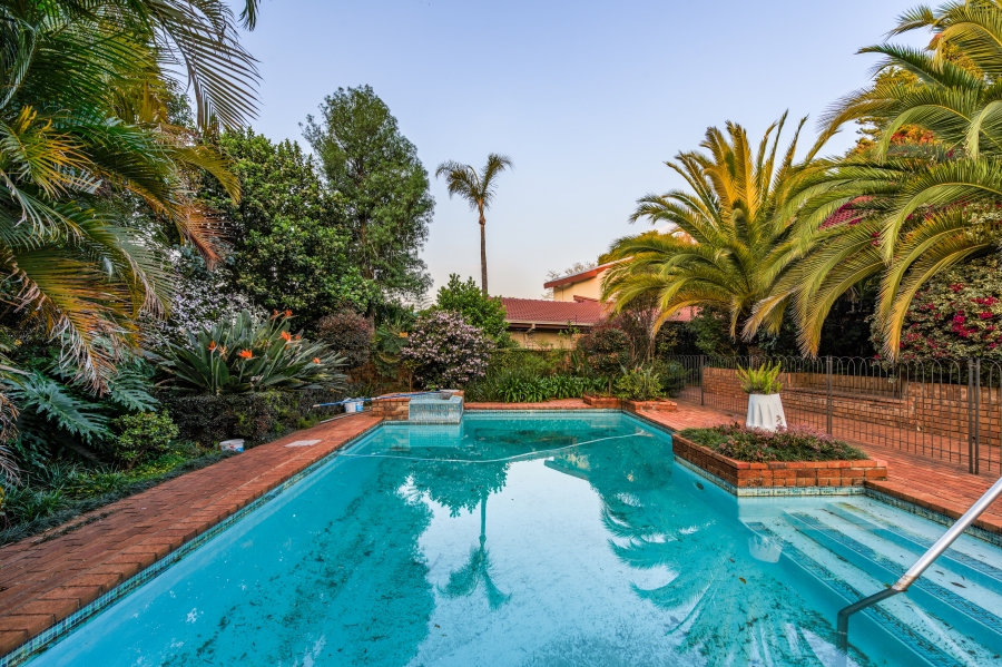 5 Bedroom Property for Sale in Moreleta Park Gauteng