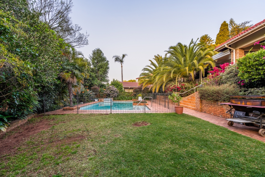 5 Bedroom Property for Sale in Moreleta Park Gauteng