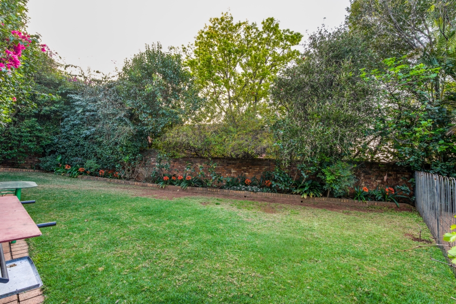 5 Bedroom Property for Sale in Moreleta Park Gauteng