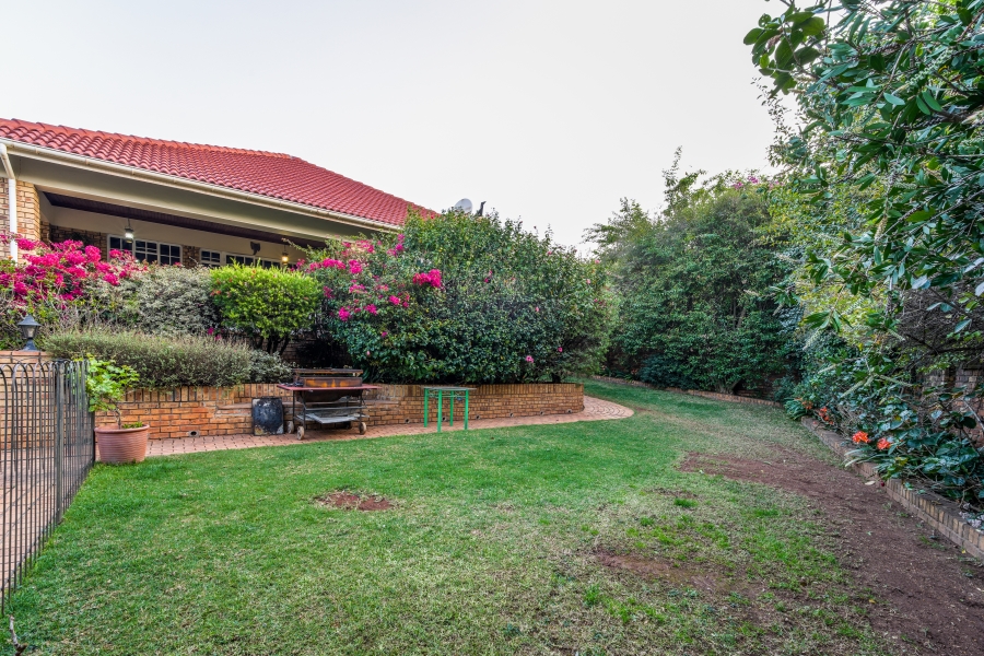 5 Bedroom Property for Sale in Moreleta Park Gauteng
