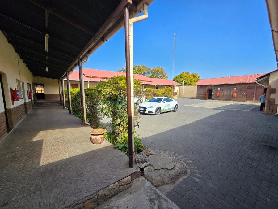 To Let Commercial Property for Rent in Villieria Gauteng