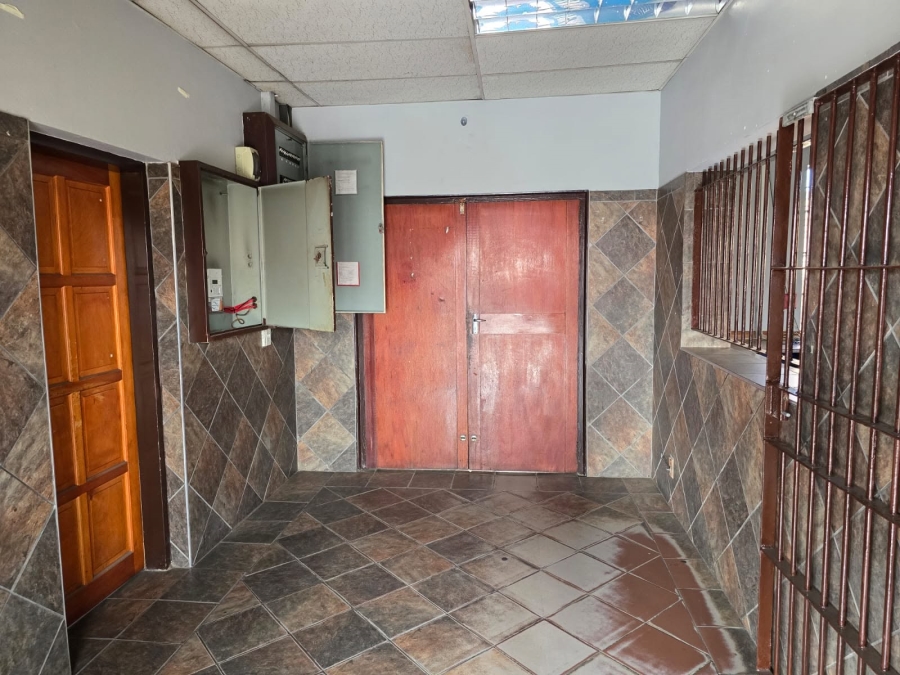 To Let Commercial Property for Rent in Villieria Gauteng