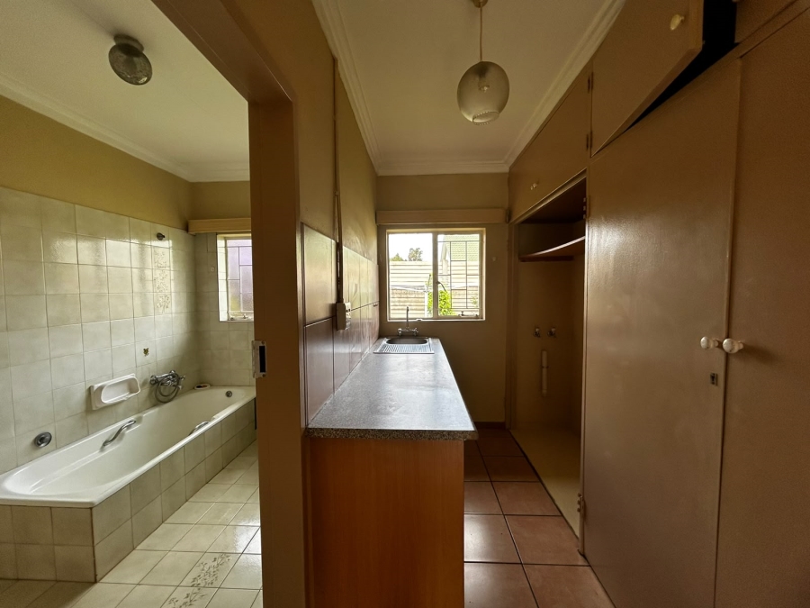 To Let 0 Bedroom Property for Rent in Waverley Gauteng