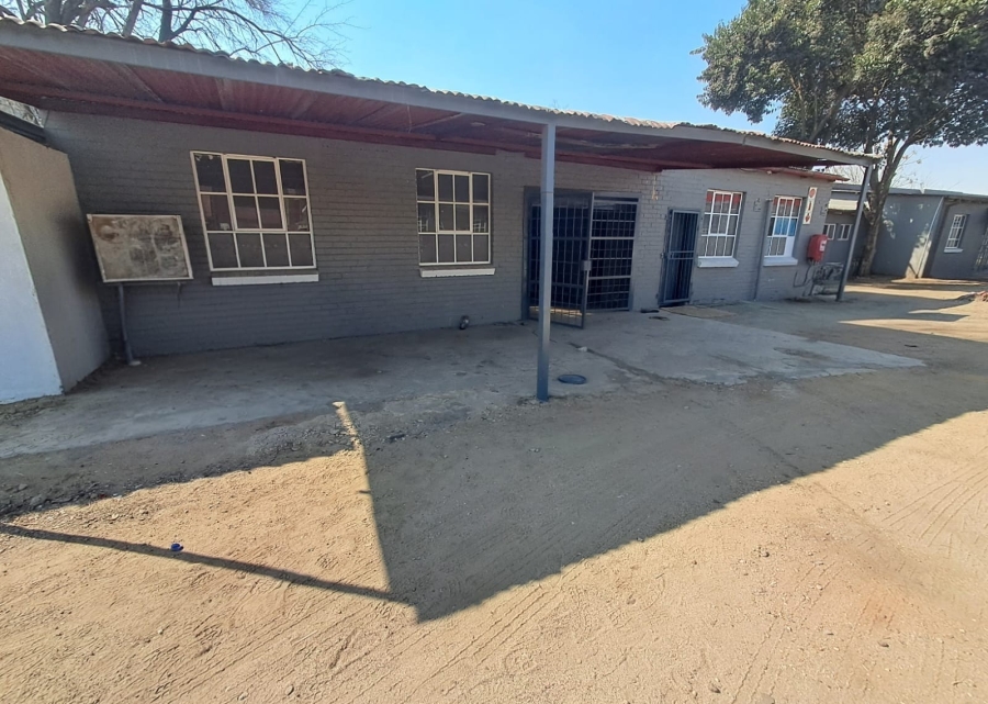 To Let Commercial Property for Rent in Noldick Gauteng