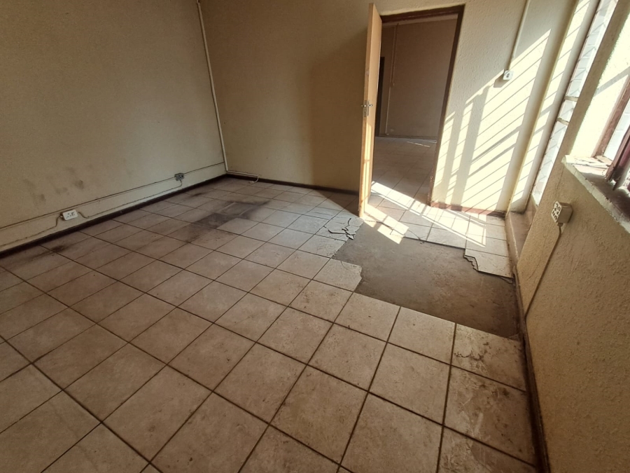 To Let Commercial Property for Rent in Noldick Gauteng