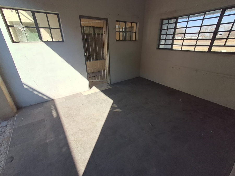 To Let Commercial Property for Rent in Noldick Gauteng