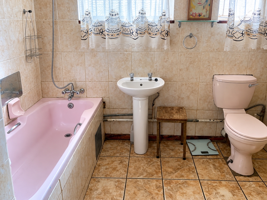 3 Bedroom Property for Sale in Vanderbijlpark CE 2 Gauteng