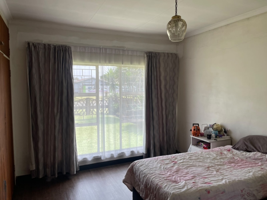 5 Bedroom Property for Sale in Vanderbijlpark SE 2 Gauteng