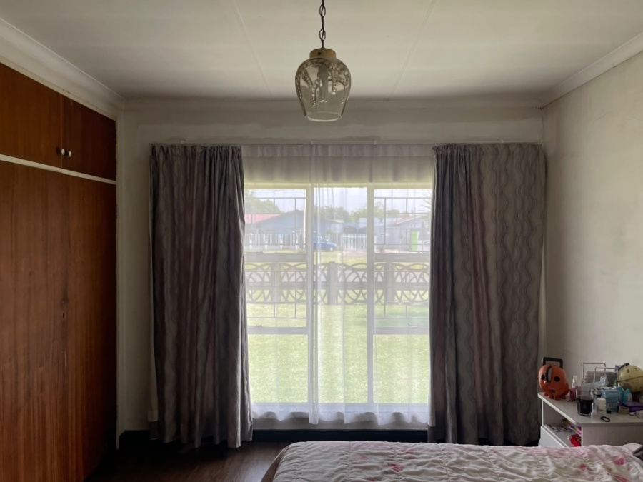5 Bedroom Property for Sale in Vanderbijlpark SE 2 Gauteng