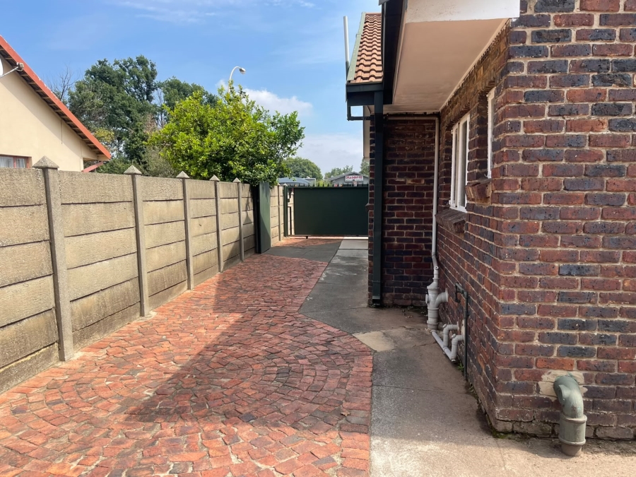 5 Bedroom Property for Sale in Vanderbijlpark SE 2 Gauteng