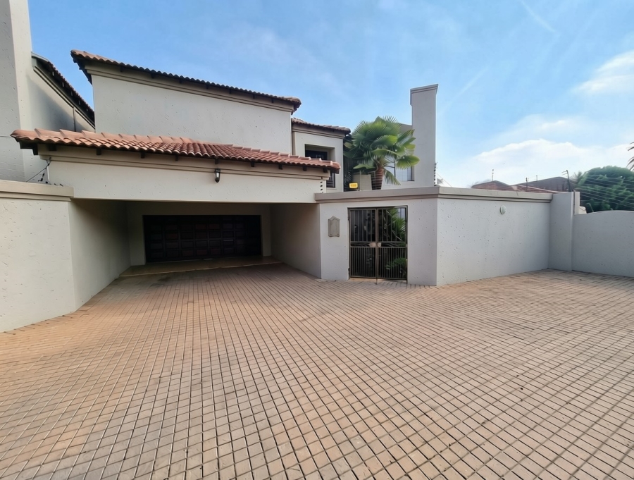 4 Bedroom Property for Sale in Vanderbijlpark SW 5 Gauteng