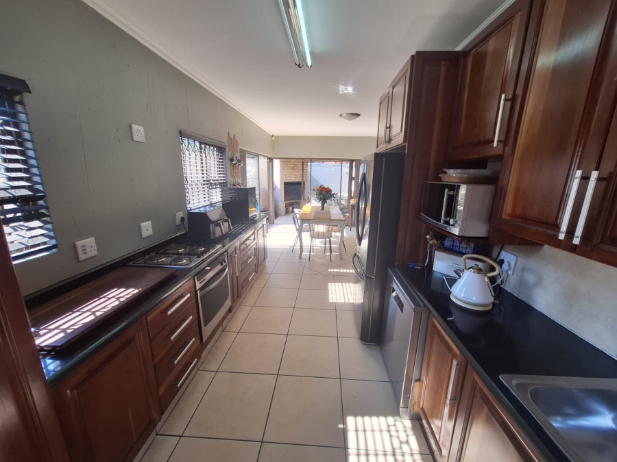 4 Bedroom Property for Sale in Vanderbijlpark SW 5 Gauteng