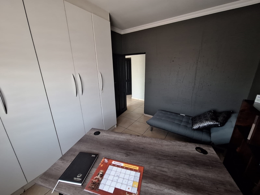 4 Bedroom Property for Sale in Vanderbijlpark SW 5 Gauteng