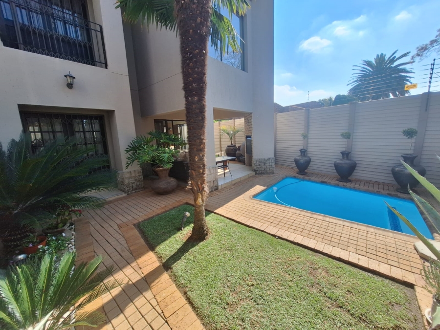 4 Bedroom Property for Sale in Vanderbijlpark SW 5 Gauteng