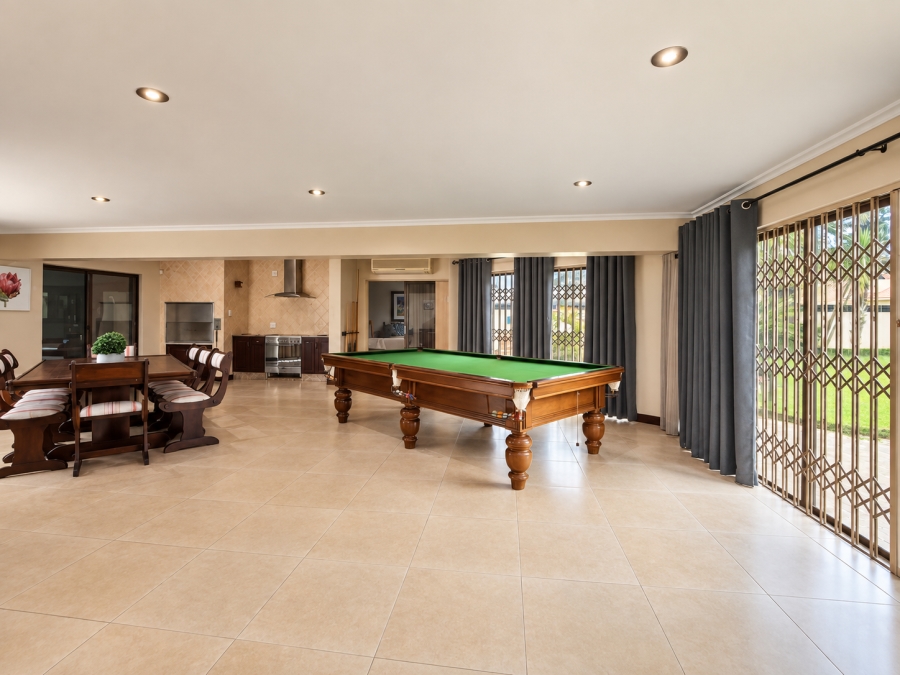 6 Bedroom Property for Sale in Three Rivers Gauteng