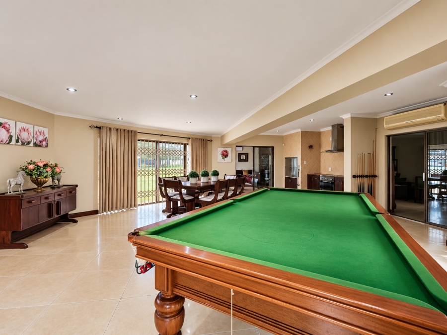 6 Bedroom Property for Sale in Three Rivers Gauteng