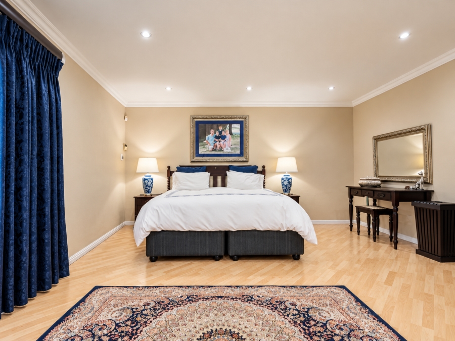 6 Bedroom Property for Sale in Three Rivers Gauteng