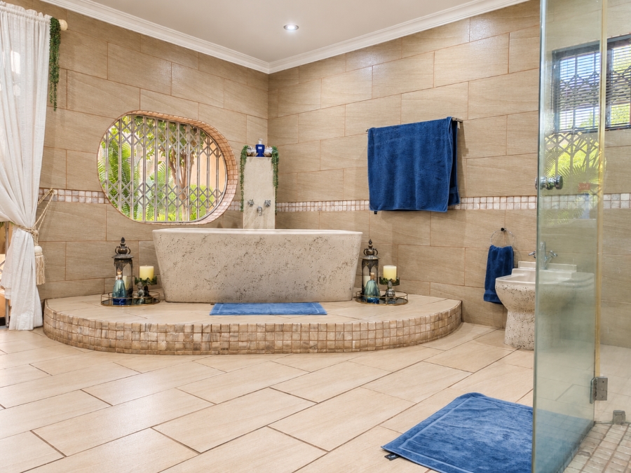 6 Bedroom Property for Sale in Three Rivers Gauteng