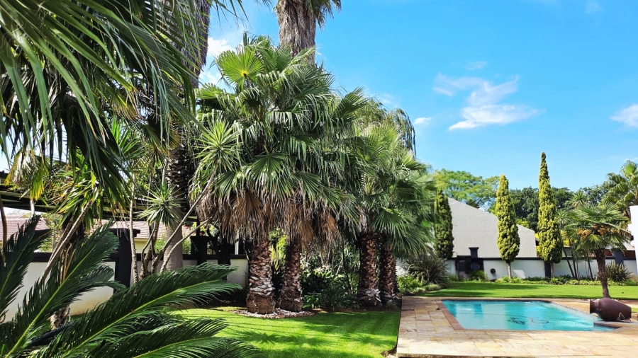 6 Bedroom Property for Sale in Three Rivers Gauteng