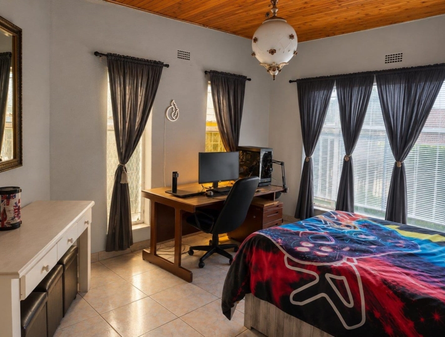 4 Bedroom Property for Sale in Vanderbijlpark SE 2 Gauteng