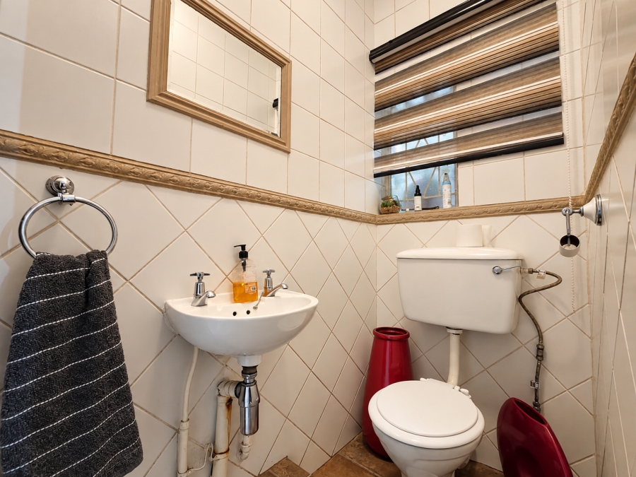 3 Bedroom Property for Sale in Three Rivers Gauteng
