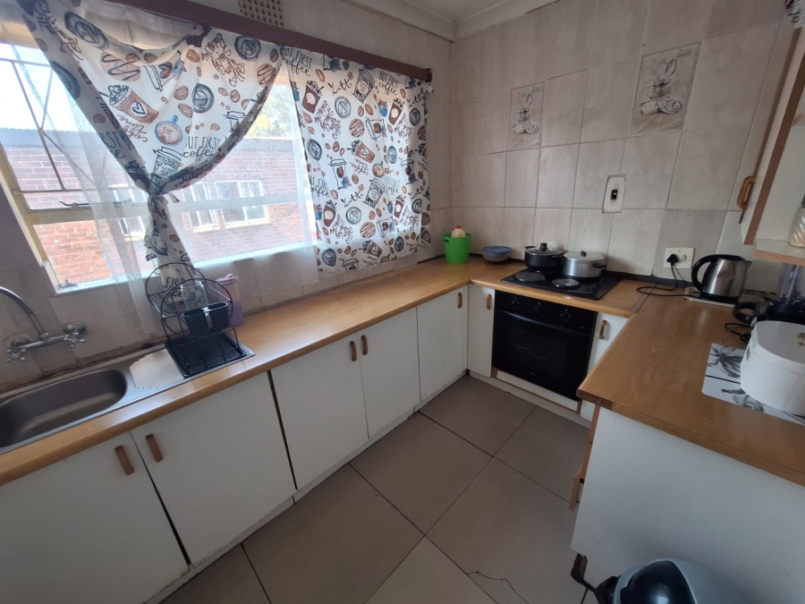 2 Bedroom Property for Sale in Peacehaven Gauteng
