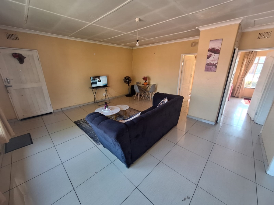 2 Bedroom Property for Sale in Peacehaven Gauteng