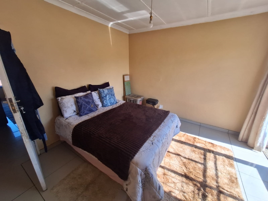 2 Bedroom Property for Sale in Peacehaven Gauteng