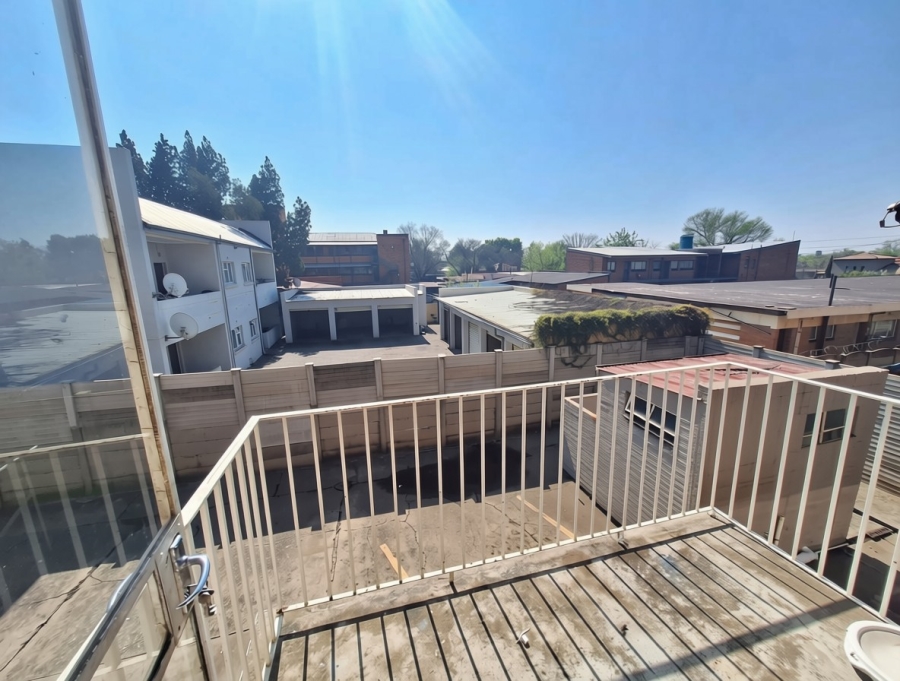 2 Bedroom Property for Sale in Peacehaven Gauteng