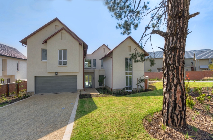 4 Bedroom Property for Sale in Waterfall Country Estate Gauteng