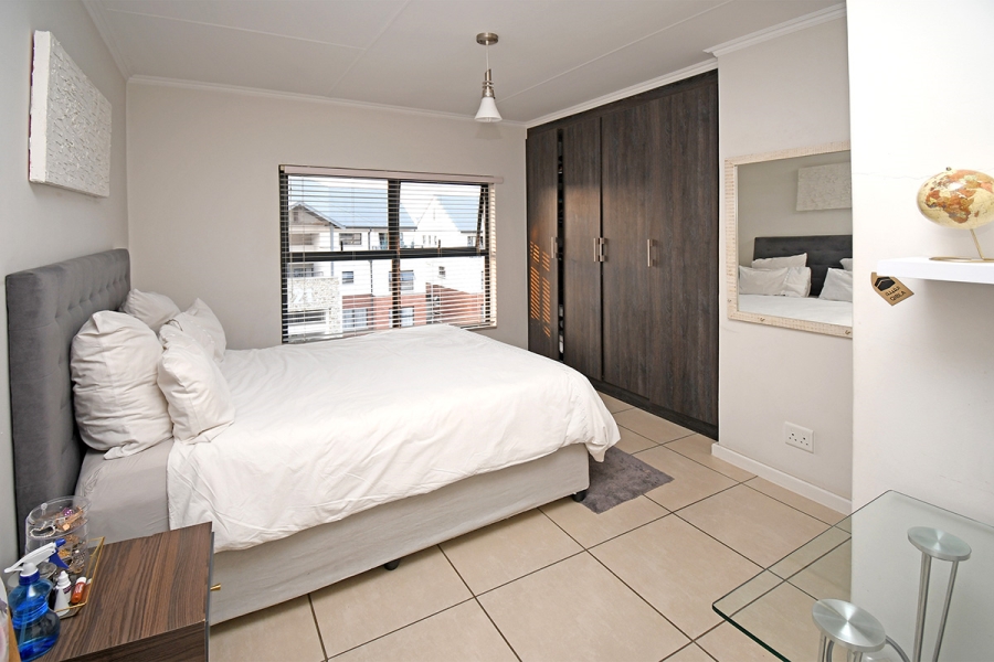 To Let 2 Bedroom Property for Rent in Greenstone Hill Gauteng