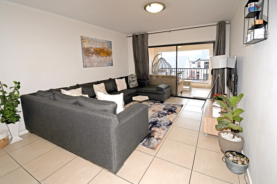 To Let 2 Bedroom Property for Rent in Greenstone Hill Gauteng