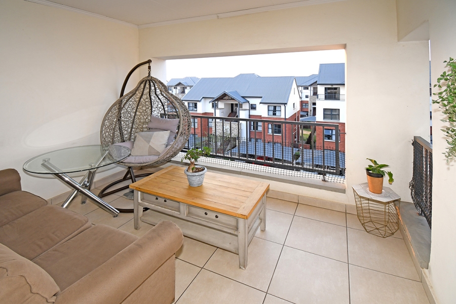 To Let 2 Bedroom Property for Rent in Greenstone Hill Gauteng