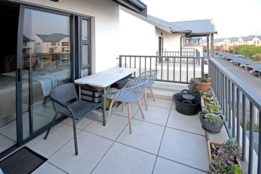 To Let 2 Bedroom Property for Rent in Greenstone Hill Gauteng