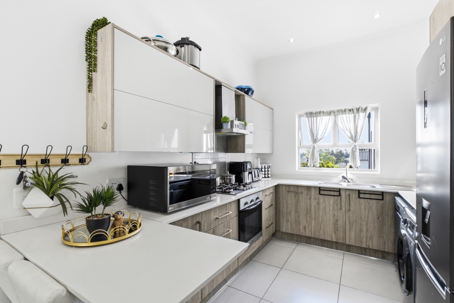 2 Bedroom Property for Sale in Broadacres Gauteng