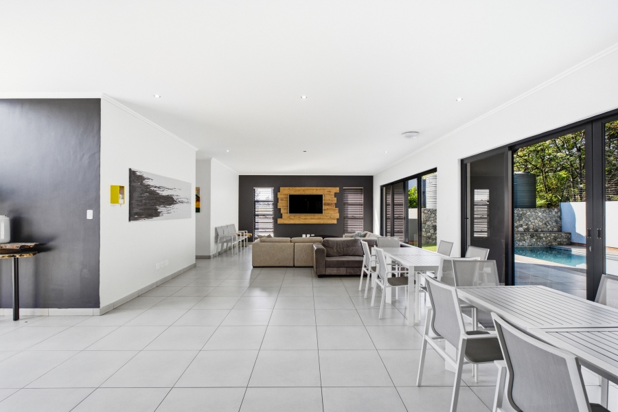 2 Bedroom Property for Sale in Broadacres Gauteng