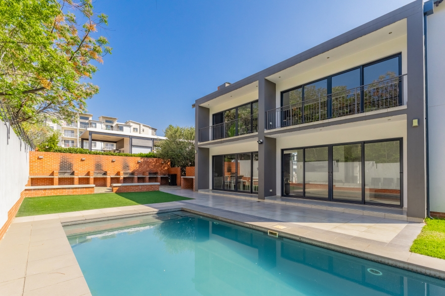 2 Bedroom Property for Sale in Broadacres Gauteng