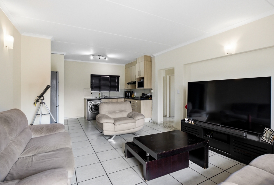 2 Bedroom Property for Sale in Barbeque Downs Gauteng