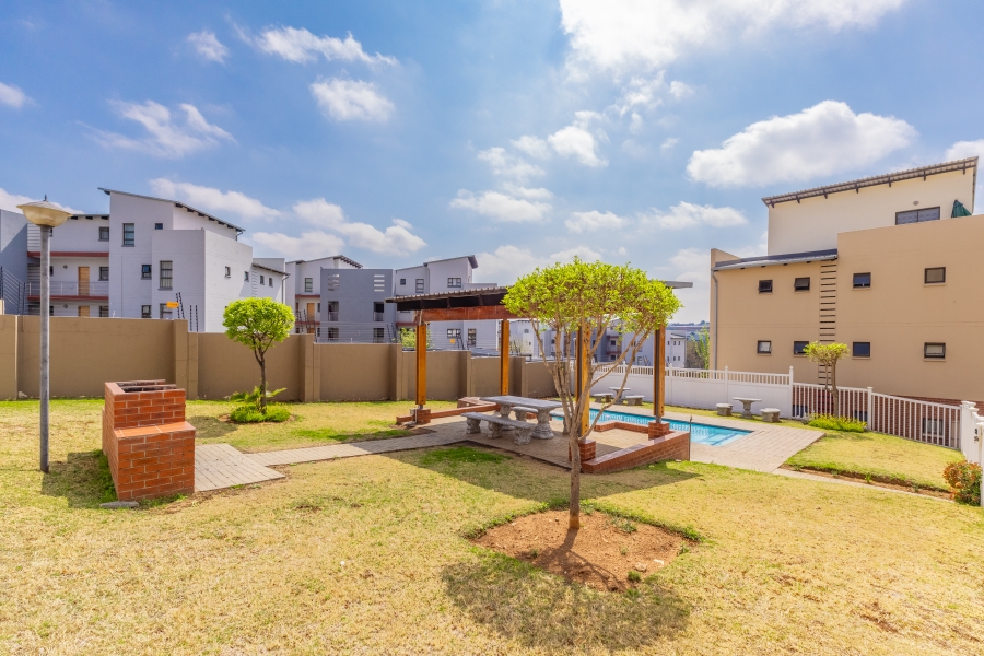 2 Bedroom Property for Sale in Barbeque Downs Gauteng