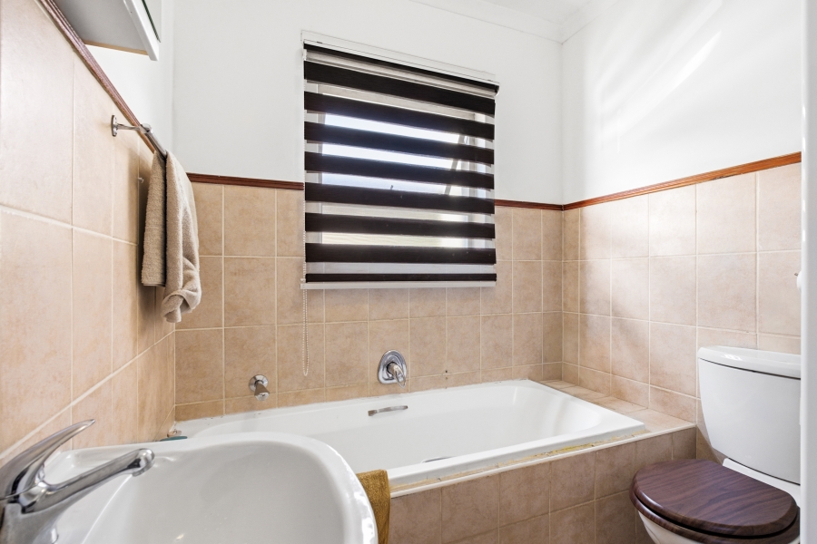 2 Bedroom Property for Sale in Paulshof Gauteng