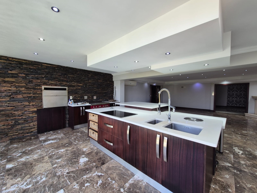 7 Bedroom Property for Sale in Mantevrede Gauteng