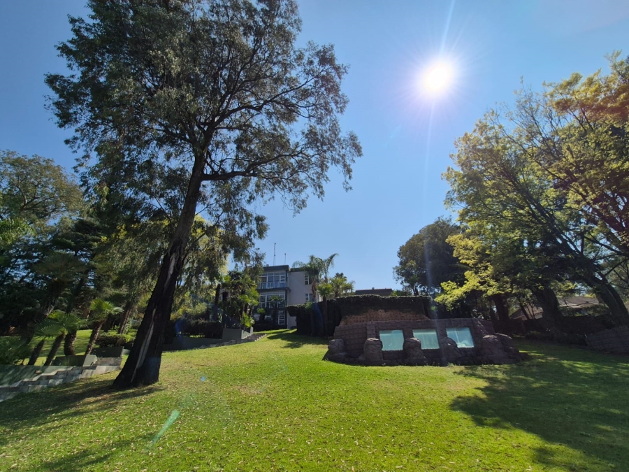 7 Bedroom Property for Sale in Mantevrede Gauteng