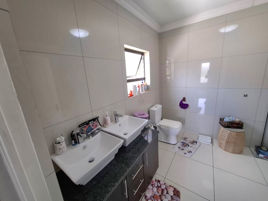 4 Bedroom Property for Sale in Montana Gauteng