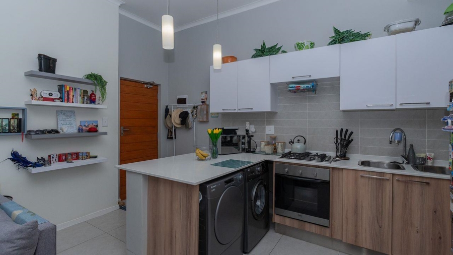 1 Bedroom Property for Sale in Modderfontein Gauteng