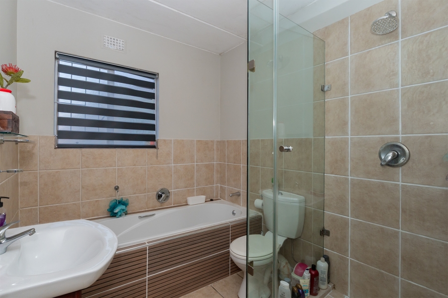 2 Bedroom Property for Sale in Rynfield Gauteng