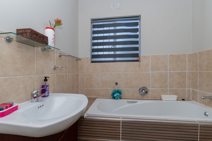 2 Bedroom Property for Sale in Rynfield Gauteng