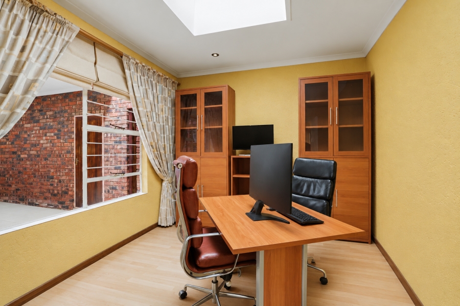4 Bedroom Property for Sale in Boskruin Gauteng