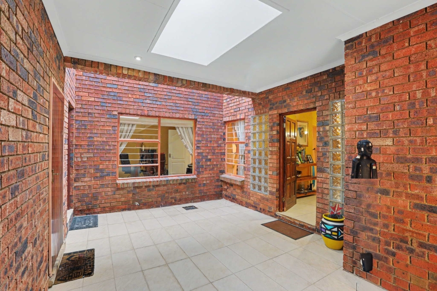 4 Bedroom Property for Sale in Boskruin Gauteng